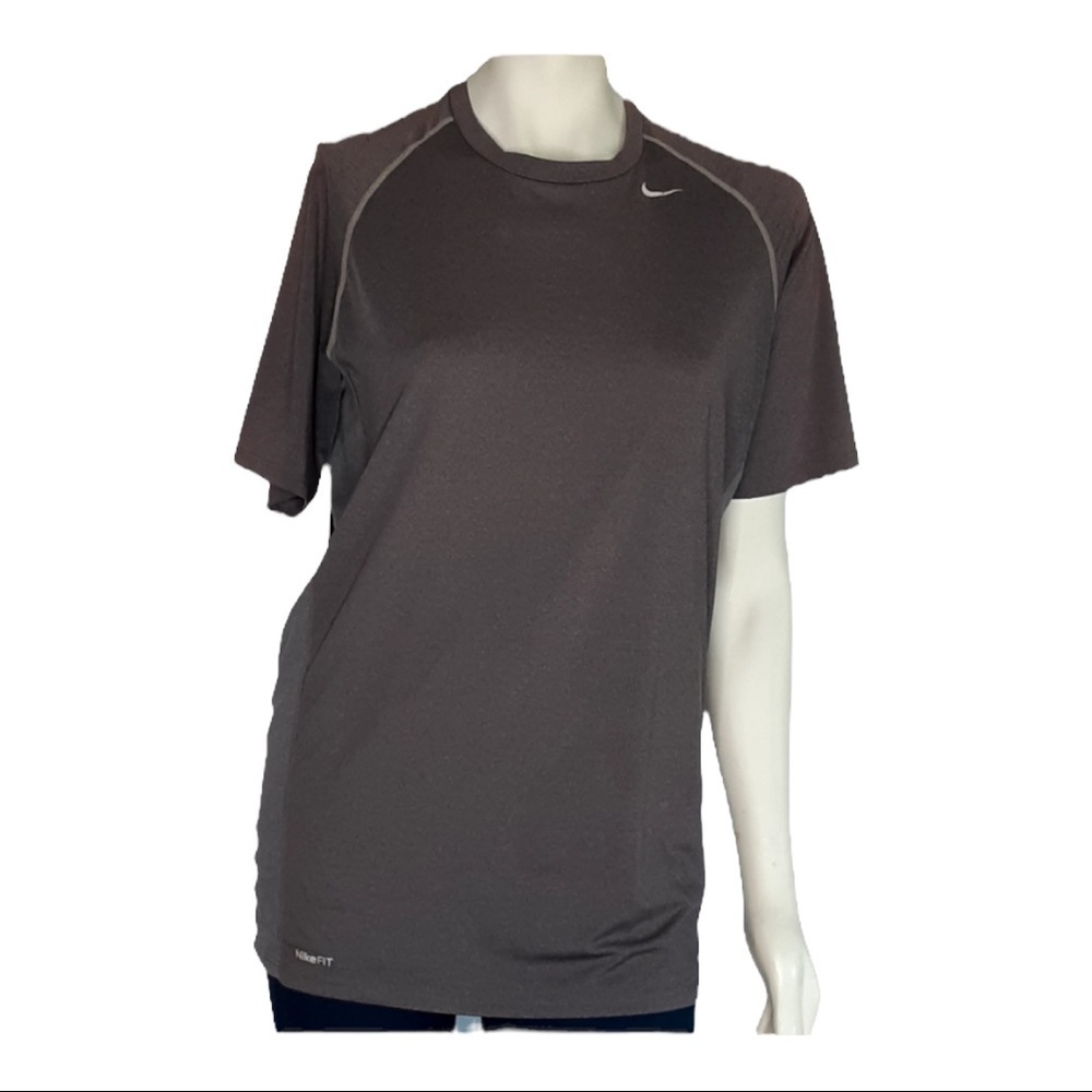 Nike pro fit Shirt sz medium